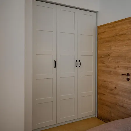 Opus Apartment *